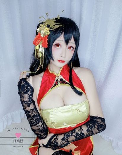 一边摸一边添下面的视频_BD英语高清免费观看
