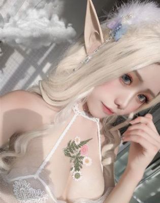 动漫美女脱个精光被男生摸_剧情片完整视频观看